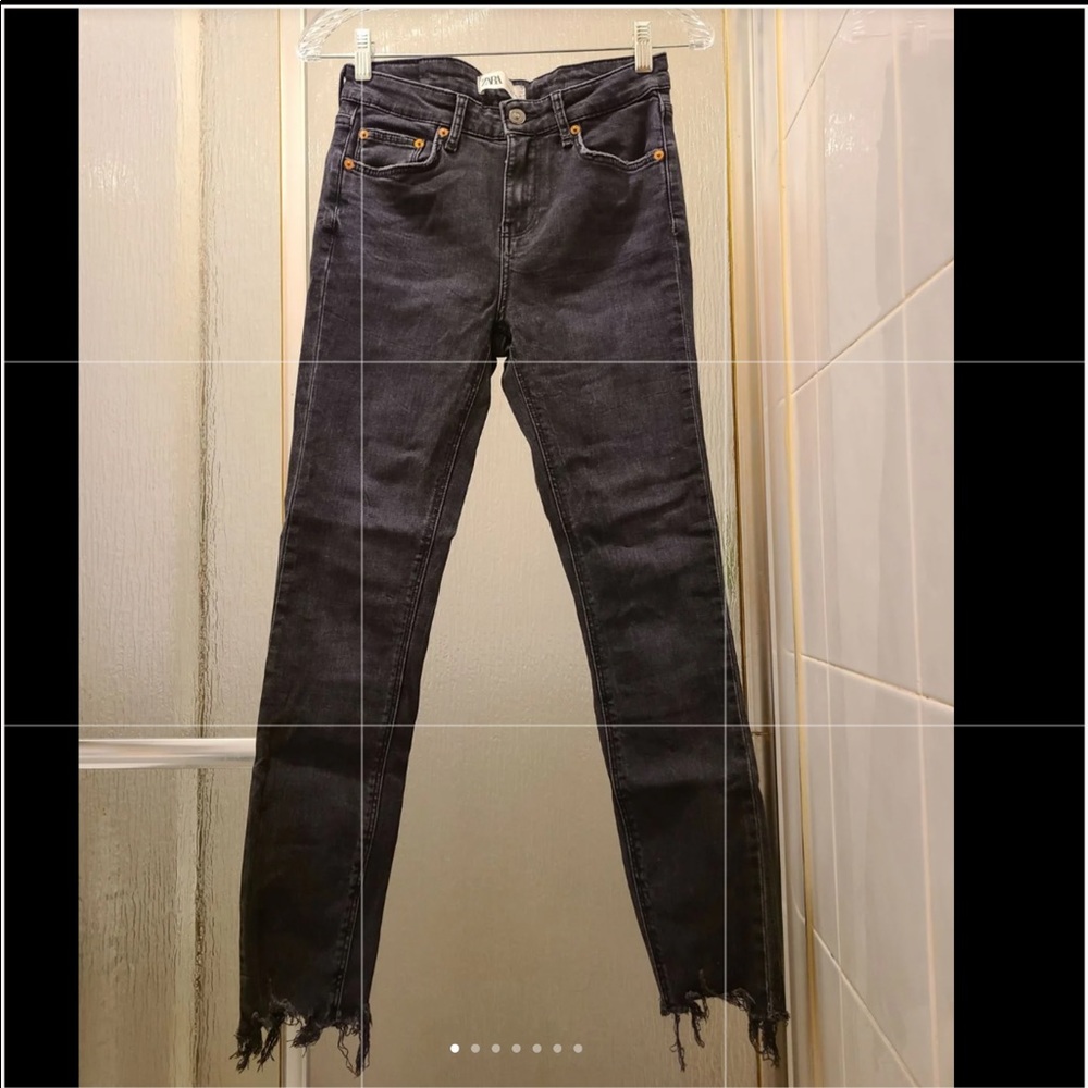 Zara Distressed Jeans